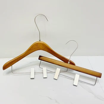 Высококачественная нескользящая вешалка для одежды из натурального массива дерева