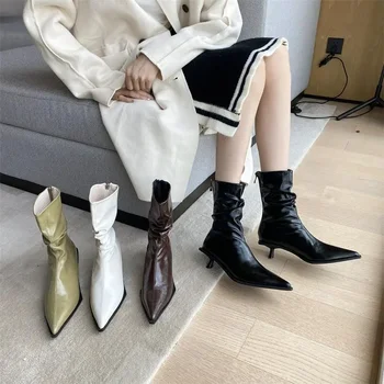 Новые модные женские ботильоны из высококачественной кожи с острым носком, элегантные женские короткие ботинки Челси на тонком высоком каблуке.