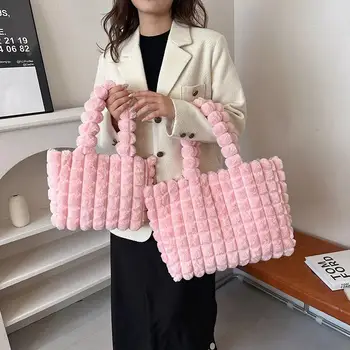 Клетчатые сумки Зима 2023 Модная плюшевая сумка для покупок большой емкости В Корейском стиле, персонализированные дизайнерские Роскошные сумки-тоут для женщин